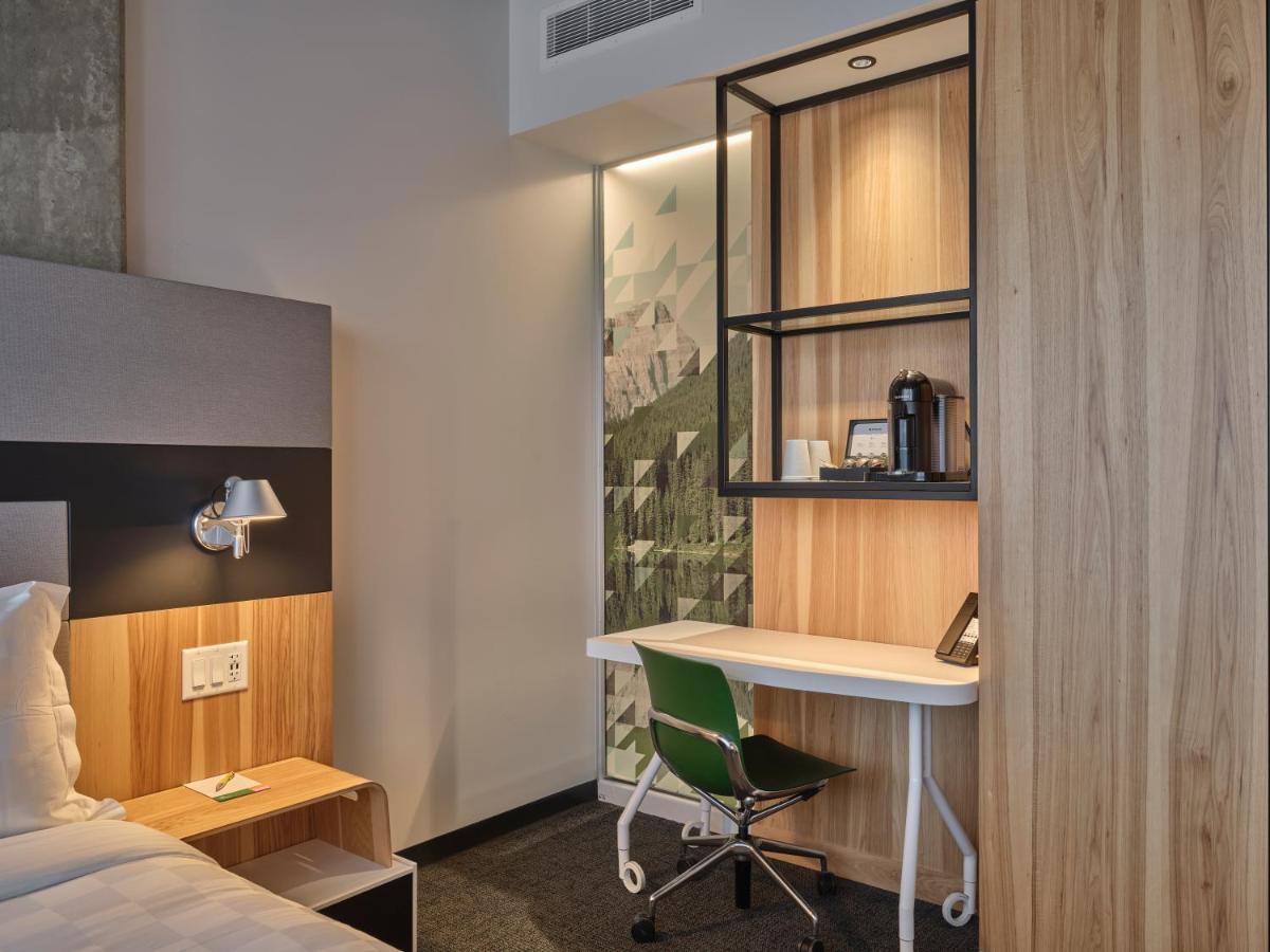 Alt Hotel Calgary University District Extérieur photo